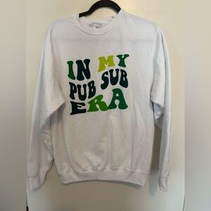 White Graphic Publix Sweatshirt Size Medium